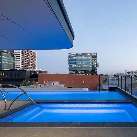 Heart Of The Valley Chic High Level 2Br Apartment Brisbane Exterior photo